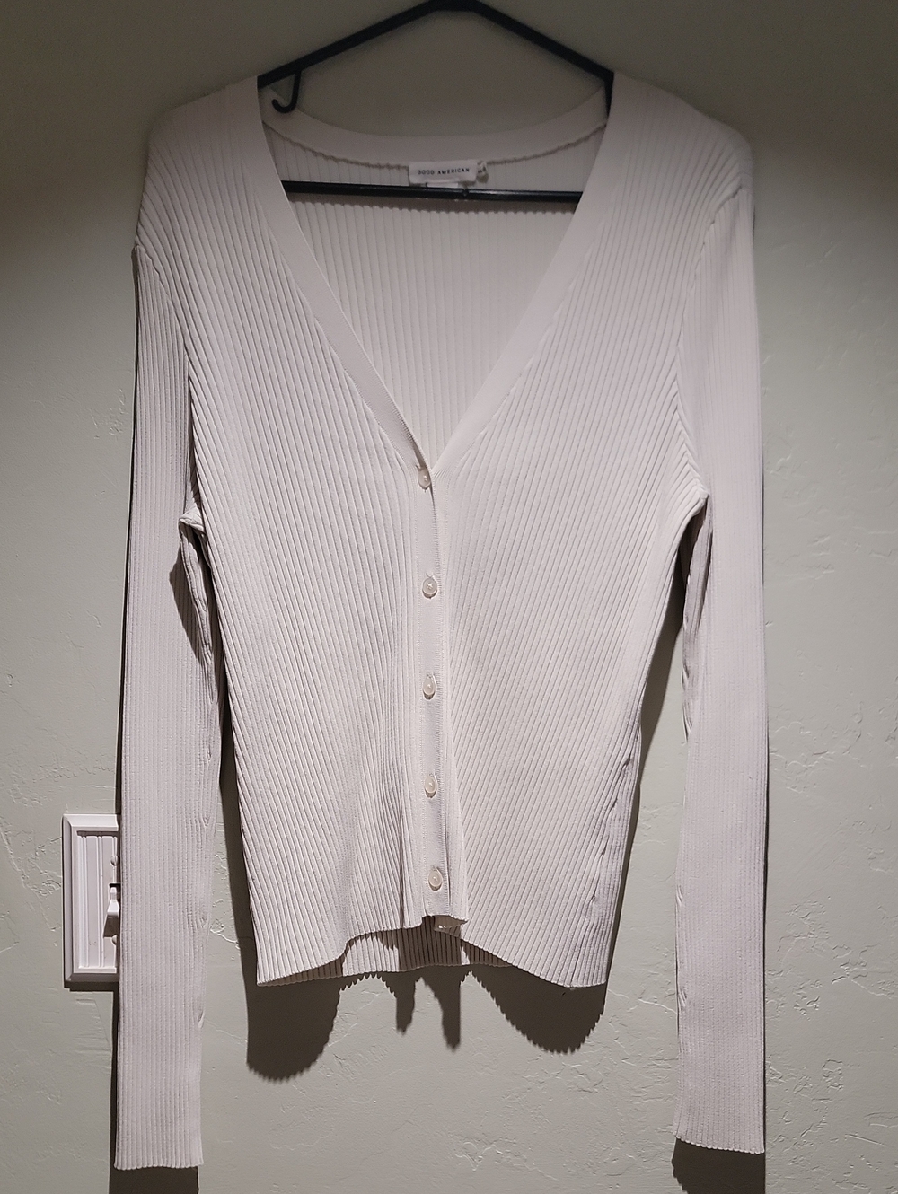 Good American White Ribbed V-Neck Button Cardigan
